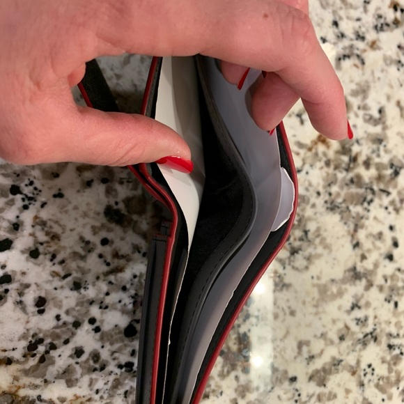 Brand 🆕 Men’s Black & Crimson MK Wallet - Picture 8 of 8